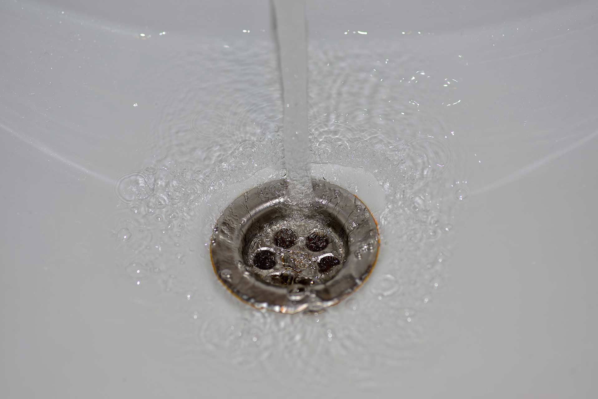 A2B Drains provides services to unblock blocked sinks and drains for properties in Eckington.
